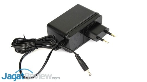 Hands-On Review Modem-Router D-Link DSL-2877AL 3 D-Link DSL-2877AL 04