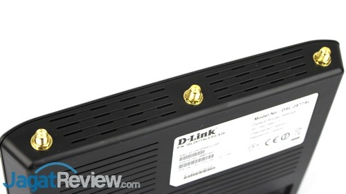 Hands-On Review Modem-Router D-Link DSL-2877AL 8 D-Link DSL-2877AL 09