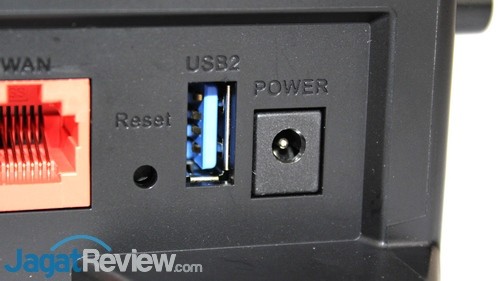 Hands-On Review Modem-Router D-Link DSL-2877AL 12 D-Link DSL-2877AL 13