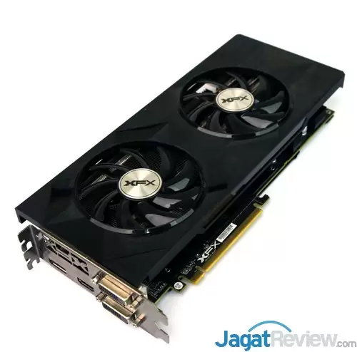 Review XFX Radeon R9 390X Double Dissipation Core Edition 6 DSC01081