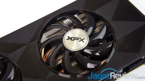 Review XFX Radeon R9 390X Double Dissipation Core Edition 1 SONY DSC