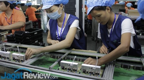 FSP Factory Tour UPS - 15