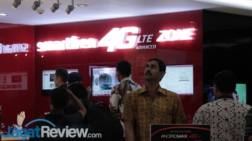 Galeri Smartfren Jakarta 02