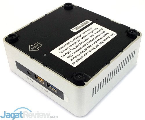 Review Mini PC Desktop: Intel NUC NUC5i3RYH 7 Intel NUC5i3RYH Bottom Side