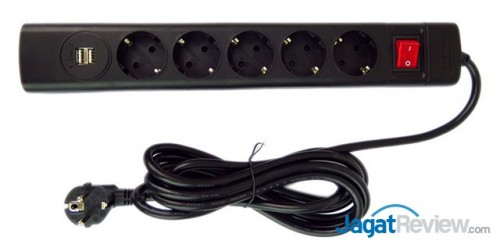 Hands-On Review HuntKey Power Strip SGA 607 2 20151026132756