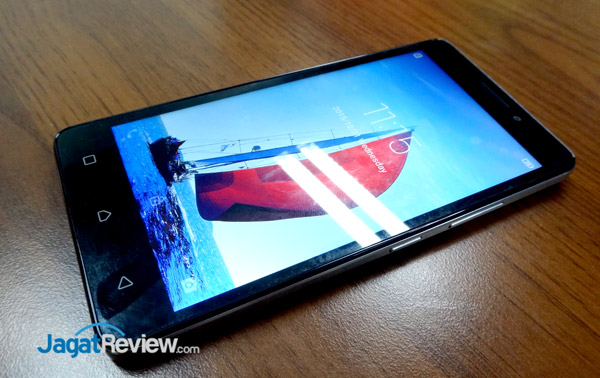 Lenovo Kembali Usung 'Big Battery' Lewat Vibe P1m 2 211