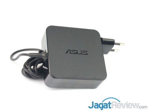 ASUS VivoMini UN62 Adapter