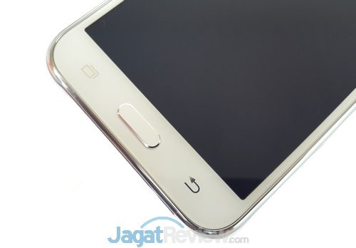 Review Samsung Galaxy J5 Bundling Bolt Super 4G LTE 15 Tombol Home khas Samsung tetap menghiasi bagian depan
