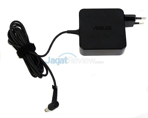 Review: ASUS VivoPC VM62 4 ASUS_VivoPC_Adapter
