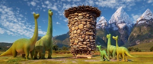 Review Film The Good Dinosaur 1 THE GOOD DINOSAUR - Pictured (L-R): Momma, Poppa, Arlo, Buck, Libby. ©2015 DisneyPixar. All Rights Reserved.