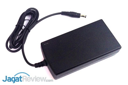Hands-On Review Router D-Link DIR-890L 3 D-Link DIR-890L - 02
