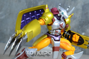 Review D-Arts Wargreymon 6 WGR 18