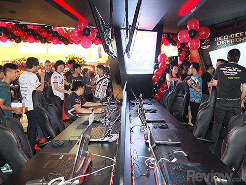 ASUS ROG Store Opening 03