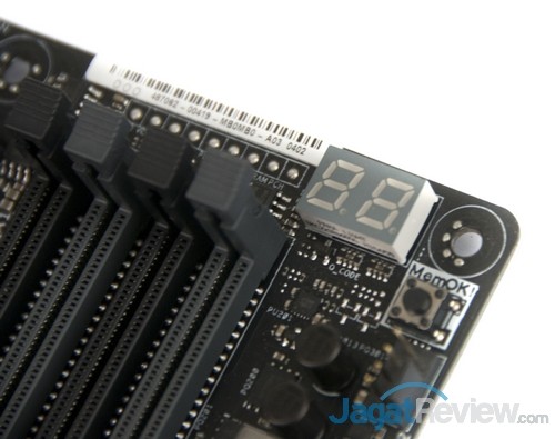 Review Motherboard: ASUS Maximus VIII Gene 7 ASUS_MAXIMUS_VIII_GENE_PostCodeReader