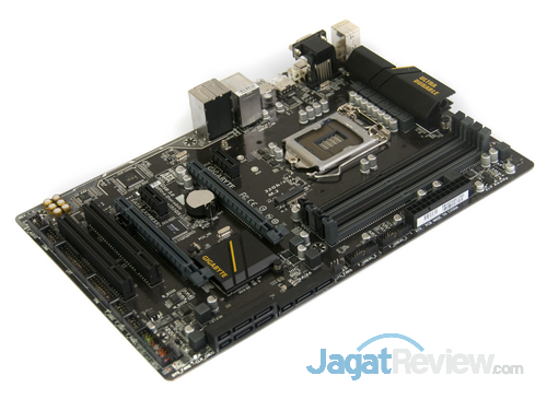 GigabyteZ170 HD3 DDR4 Board View2