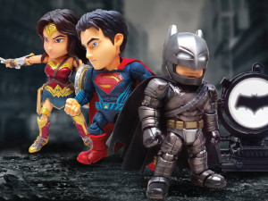 HMF Batman v Superman Figures