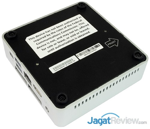 Intel NUC6i3SYK Bottom Side
