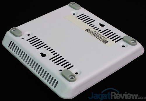 MSI CUBI HDD Bracket 02