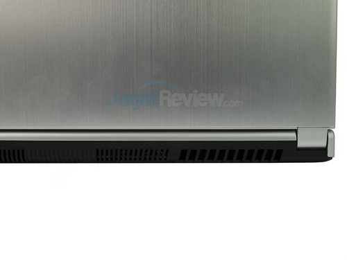 Review Notebook: MSI Prestige PX60 2QD 27 MSI PX60 2QD Exhaust Ventilation 02