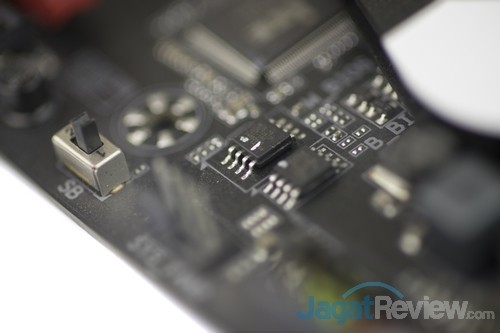 Review Motherboard: Gigabyte Z170X Gaming 7 20 Gigabyte_Z170X-Gaming7_DualBIOS