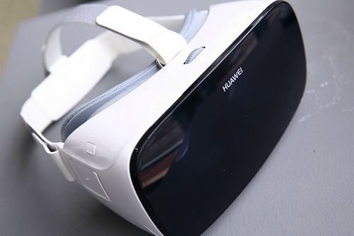 Demi VR Semua Smartphone Huawei Harus Berlayar 2K! 1 Huawei-VR