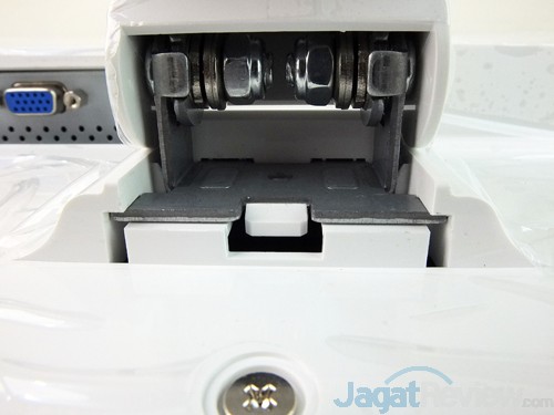 Hands-On Review Monitor: Viewsonic VX257-SHW 5 Viewsonic VX257-SHW Base Stand Locking System
