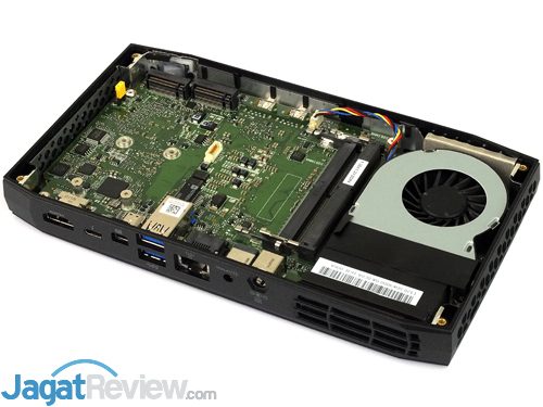 Intel NUC6i7KYK Internal Components 02