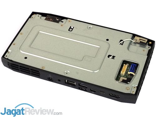 Intel NUC6i7KYK Top Side without Cover 02