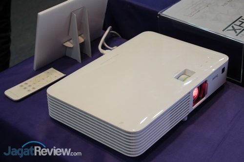 BenQ Perkenalkan Proyektor Home Cinema Sertifikasi THX 3 BenQ CH100