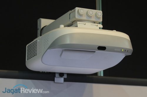 BenQ Perkenalkan Proyektor Home Cinema Sertifikasi THX 4 BenQ MW883UST