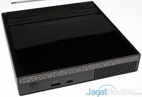 Computex 2016 - ECS Booth 04