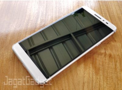 Review Coolpad Max A8