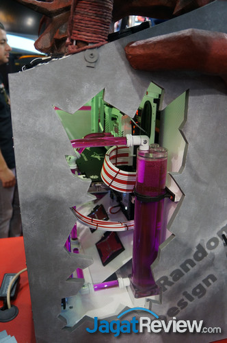 Computex 2016 Booth Raid: MSI 14 DSC07361