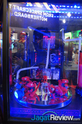 Computex 2016 Booth Raid: MSI 19 DSC07369