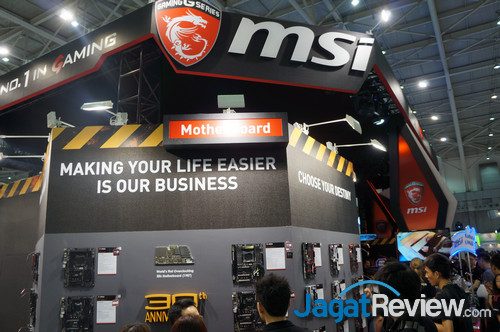 Computex 2016 Booth Raid: MSI 12 DSC07446