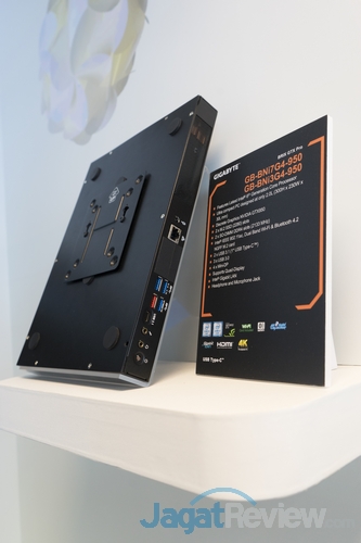 GB-BNi7G4-950_1