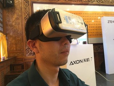 ZTE Kenalkan Smartphone Flagship dan Perangkat Headset VR Terbaru