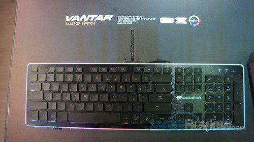 Cougar Vantar memperlihatkan keyboard gaming tidak harus menggunakan switch mekanik