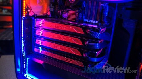 Casing gaming ini mampu menampung hingga 4 graphics card kelas atas