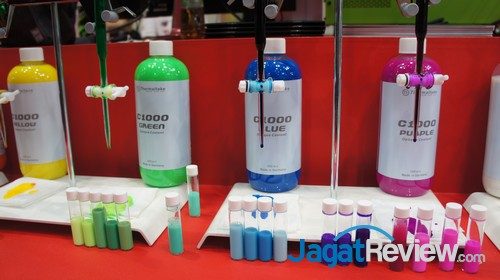 Beragam gradasi warna dapat dihasilkan, tergantung komposisi warna di dalamnya