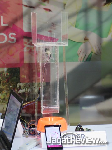 DOKU dan DyCodeEdu Serahkan Penghargaan Pemenang Kompetisi IoT Challenge 2016 3 20160727113519