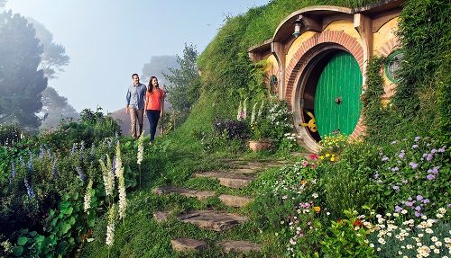 Direct Release: Temukan Pokemon di Berbagai Tempat Dengan Pemandangan Indah di Selandia Baru 1 hobbiton-pokemon Alistair Guthrie