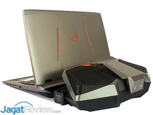 ASUS ROG GX700 Notebook with LCS Module 02
