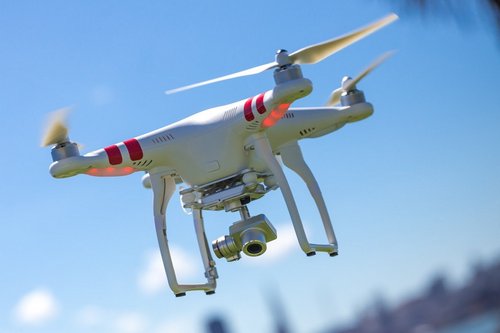 Wanita Usia 65 Tahun Menembak Drone yang Masuk Propertinya 5 DJI Drone