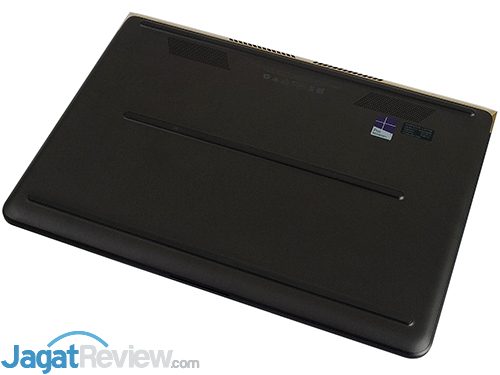 HP Spectre 13-v022TU Bottom Side