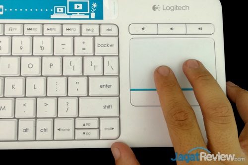 Logitech k400 Plus 08