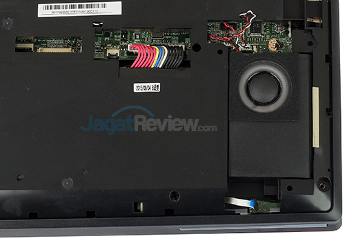 MSI GT72S 6QE Battery & Subwoofer