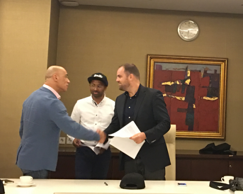 Direct Release: Grup Perusahaan VIVA Umumkan Kemitraan dengan Ballr, Live Fantasy Sport 1 ballr-signing