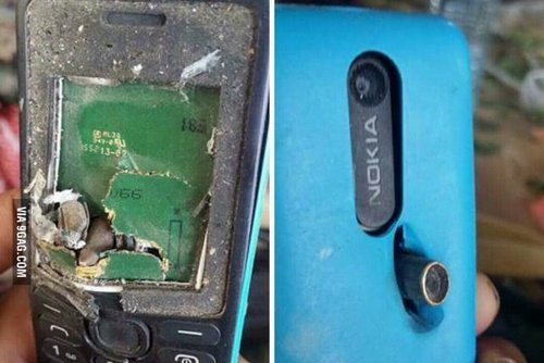 Handphone Nokia Hentikan Peluru! 1 Handphone Nokia Hentikan Peluru!