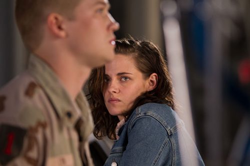 Review Billy Lynn's Halftime Walk: Perang Psikologis Tentara Amerika 5 billy-lynns-review-2